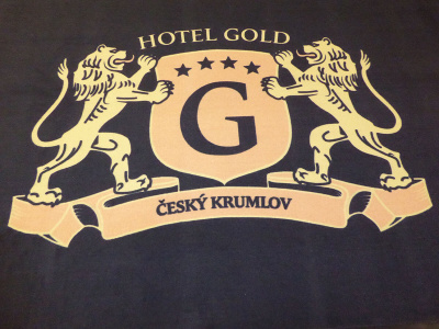 Logová rohož pro hotel Gold v Českém Krumlově jsme dodávali v původní kvalitě 198 Logo Superior.