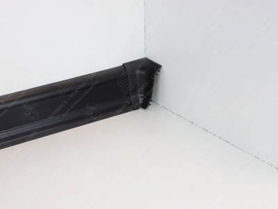 Soklová podlahová lišta Döllken SLK 50 barva 110 černá + vnitřní roh (kout)