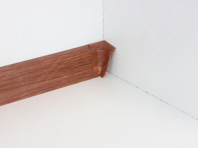 Soklová podlahová lišta Döllken SLK 50 barva W167 merbau + vnitřní roh (kout)