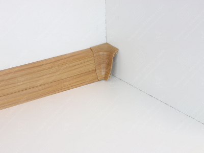 Soklová podlahová lišta Döllken SLK 50 barva W182 javor lugánský + vnitřní roh (kout)